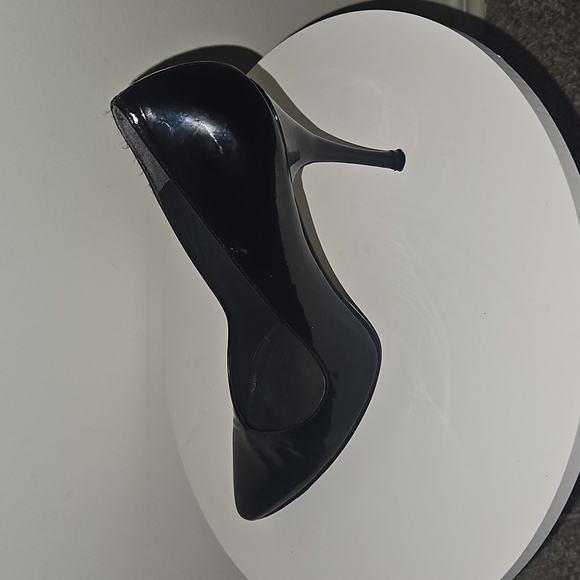 Stuart Weitzman Black Patent Leather Heels - Picture 7 of 14